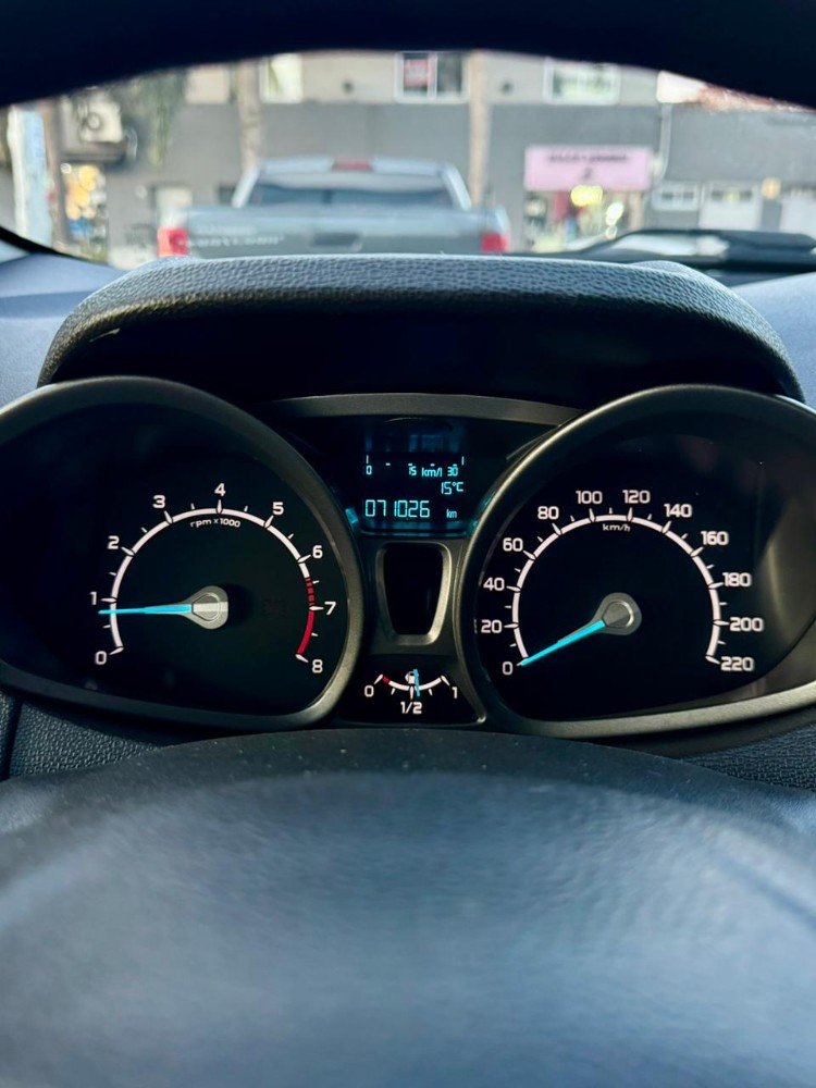Ford EcoSport SE — foto 10